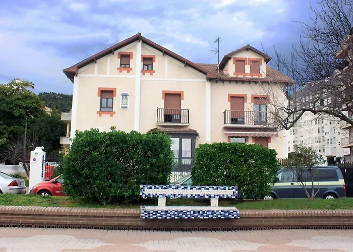 Villa Floren Castro Urdiales
